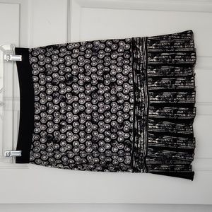 Max Studio Skirt with Flirty Kick Pleated Bottom, XS